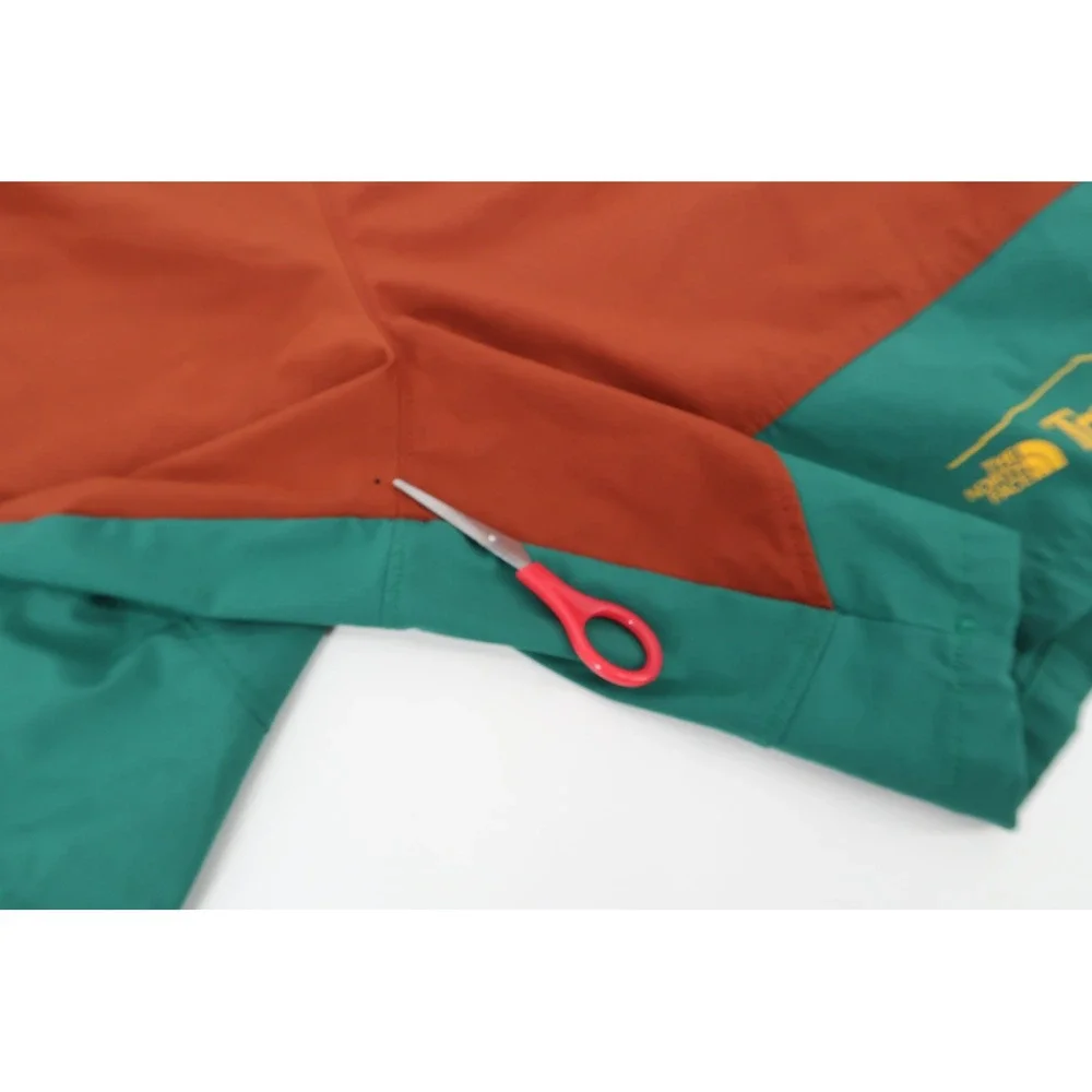 The North Face Trailwear OKT Trail‎ Shorts Mens Large Rust Green Colorblock